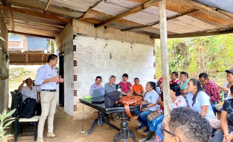 Secretaría Local de Salud y su lucha frontal contra el leishmaniasis y chagas en caficultores de Tierra Nueva
