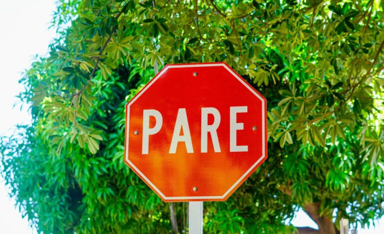 Secretaría de Tránsito de Valledupar inició instalación de señalización de PARE para mejorar movilidad