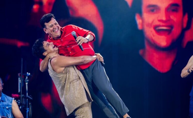 Carlos Bloom, el gran homenajeado por Silvestre Dangond