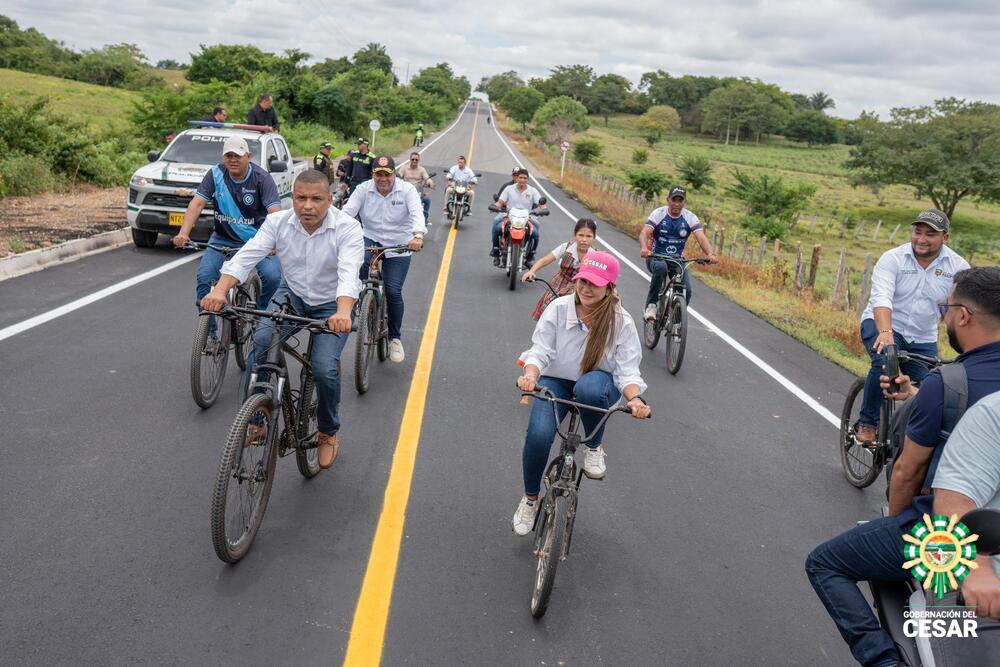 Gobernación del Cesar inauguró 12 kilómetros de la vía Astrea – Puente Quemao