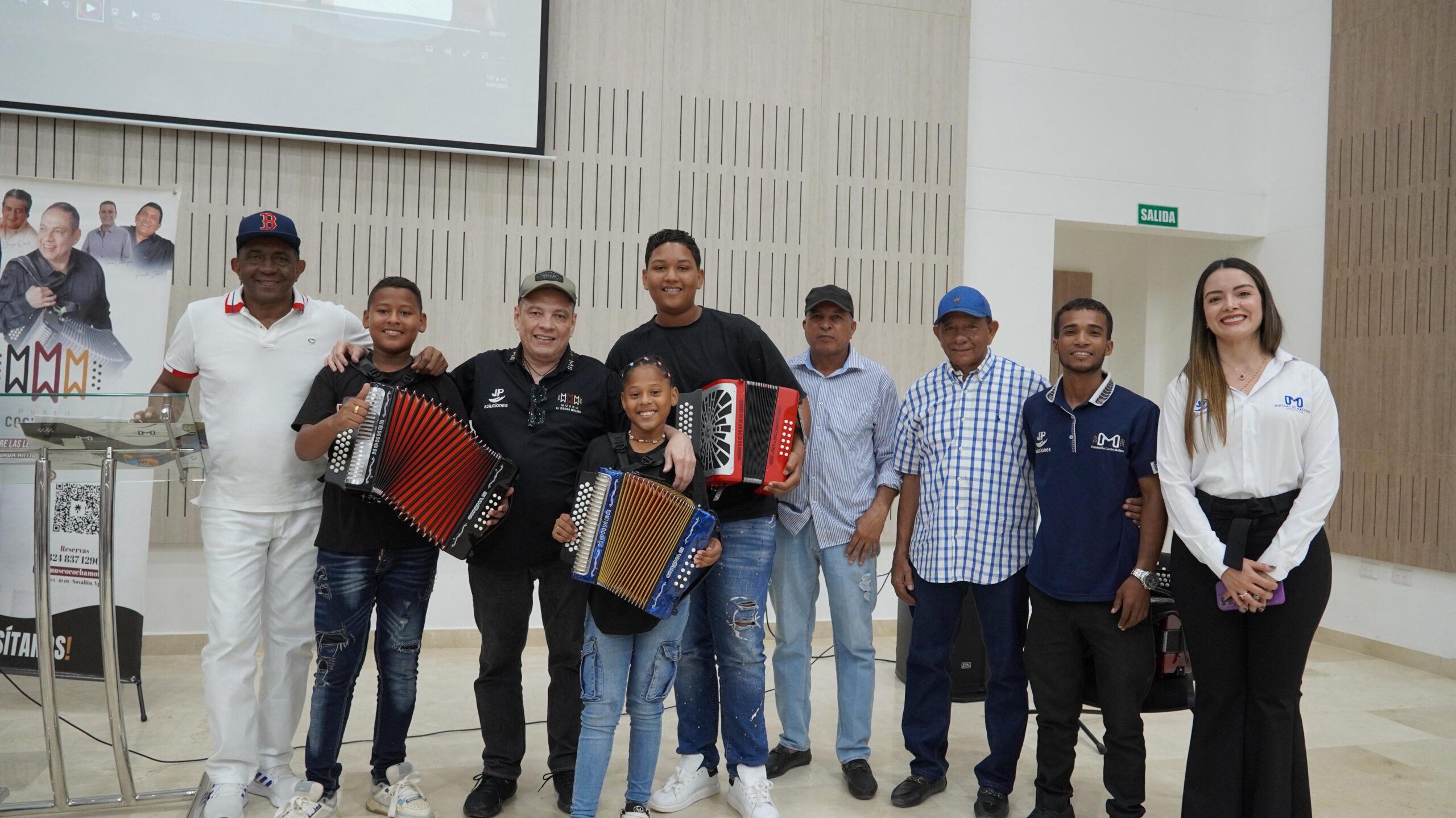 Drummond, Huellas del Maestro y Comfacesar transforman la vida de jóvenes en La Loma a través de la música vallenata