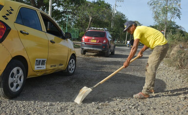 Alcalde de Valledupar adjudicó proyecto de pavimentación para la vía Batallón La Popa – Don Alberto – Anillo Vial