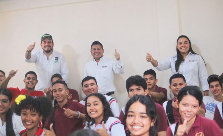 Drummond Ltd. fortalece la educación en El Copey con entrega de aulas y mobiliario