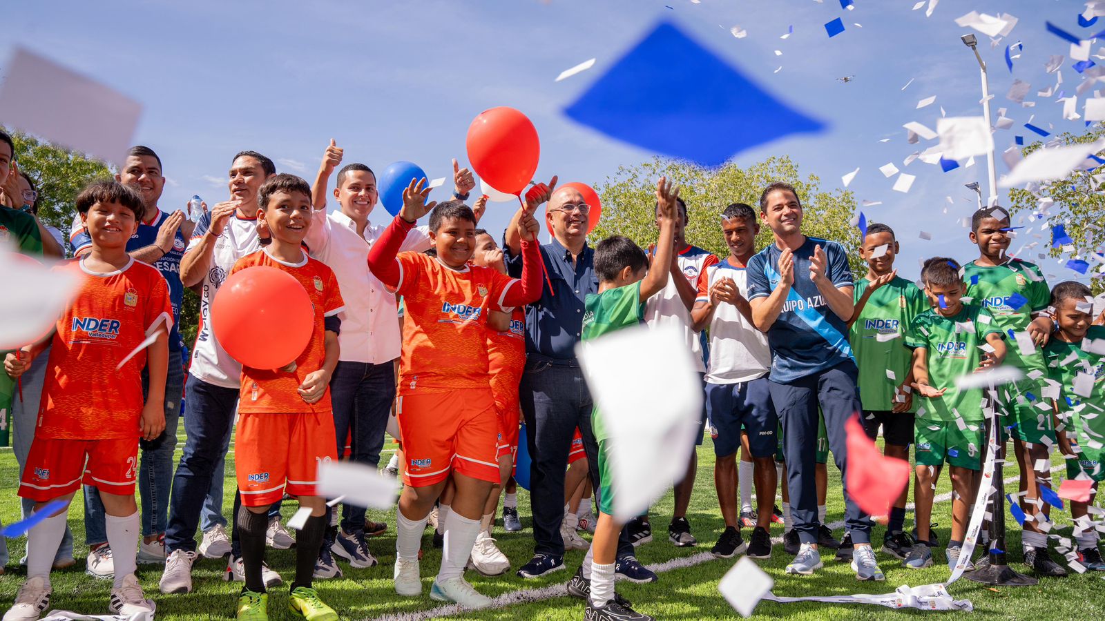 Gobierno del alcalde Ernesto Orozco arregló y modernizó parque El Viajero