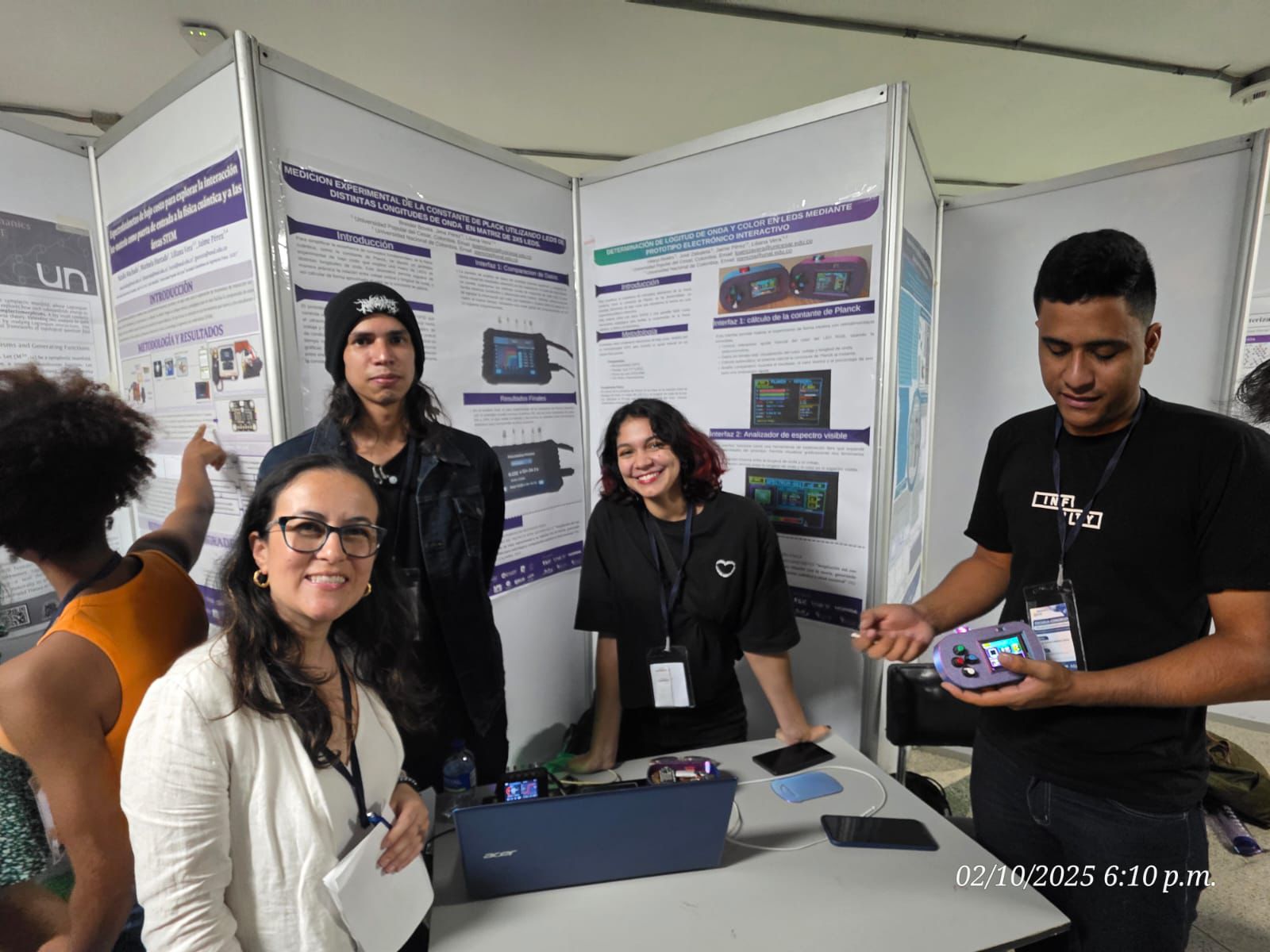 Talento cesarense brilló en Congreso Nacional de Física Cuántica: jóvenes de la UPC fueron premiados