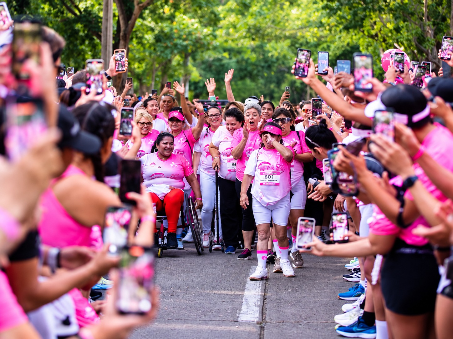 Valledupar se viste de rosa con carrera y jornada gratuita de salud